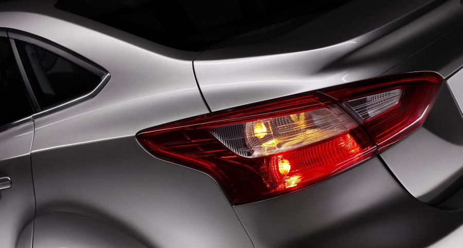  Ford Focus Sedan 2010 года  (фото 3 из 25)